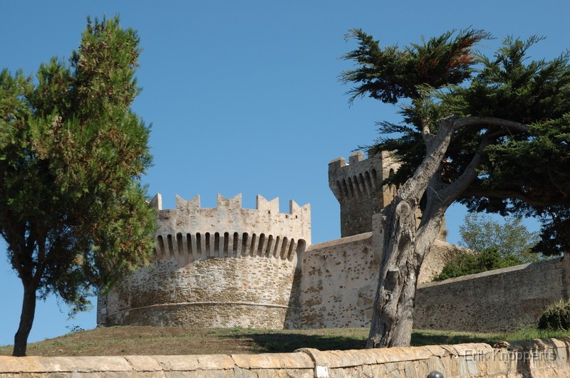 Populonia 3 - Castello di Populonia.jpg